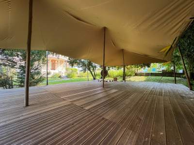 outdoor breakout room